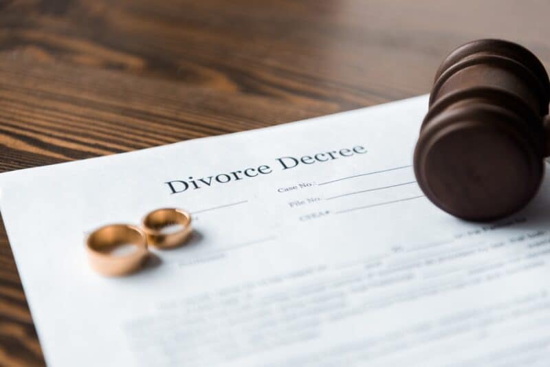 Legal Separation Vs. Divorce | Stephanie DeBoer Family Lawyer